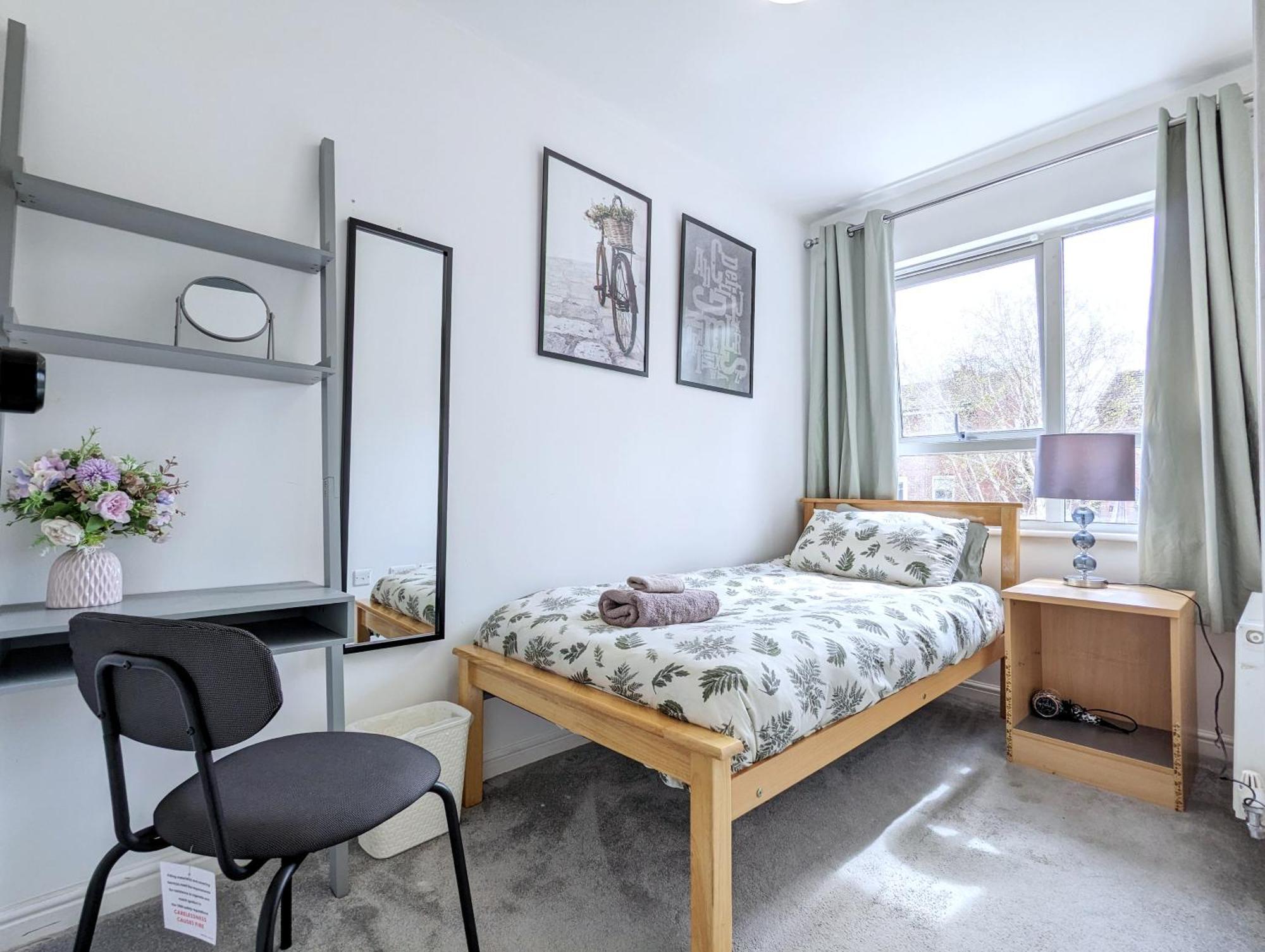 Guest Rooms Near City Centre & Dock Free Parking Liverpool Exterior photo